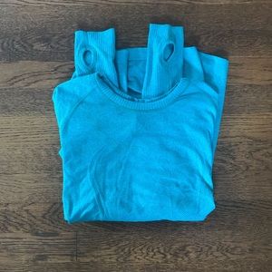 Lululemon Swiftly Tech Long Sleeve Top